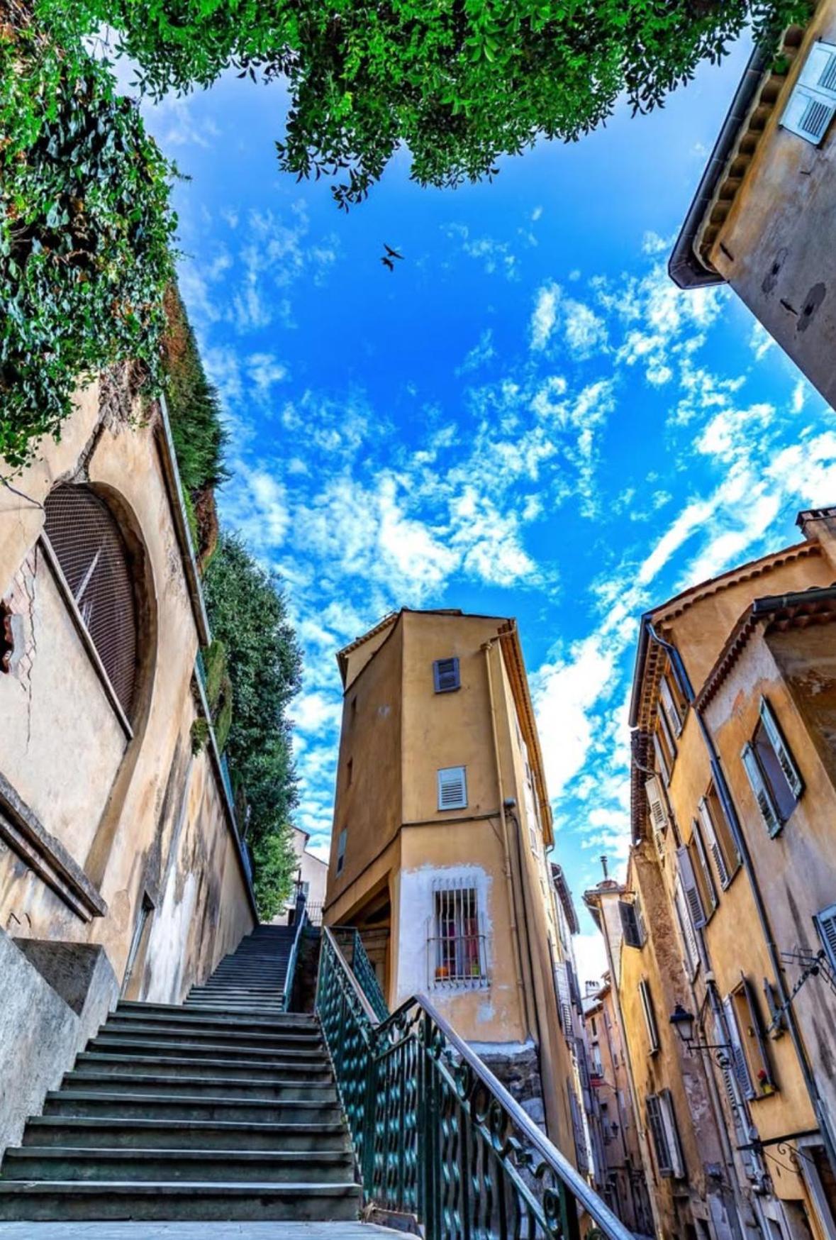 2 Pieces Vue Mer A Proximite Des Parfumeries Grasse Exterior photo
