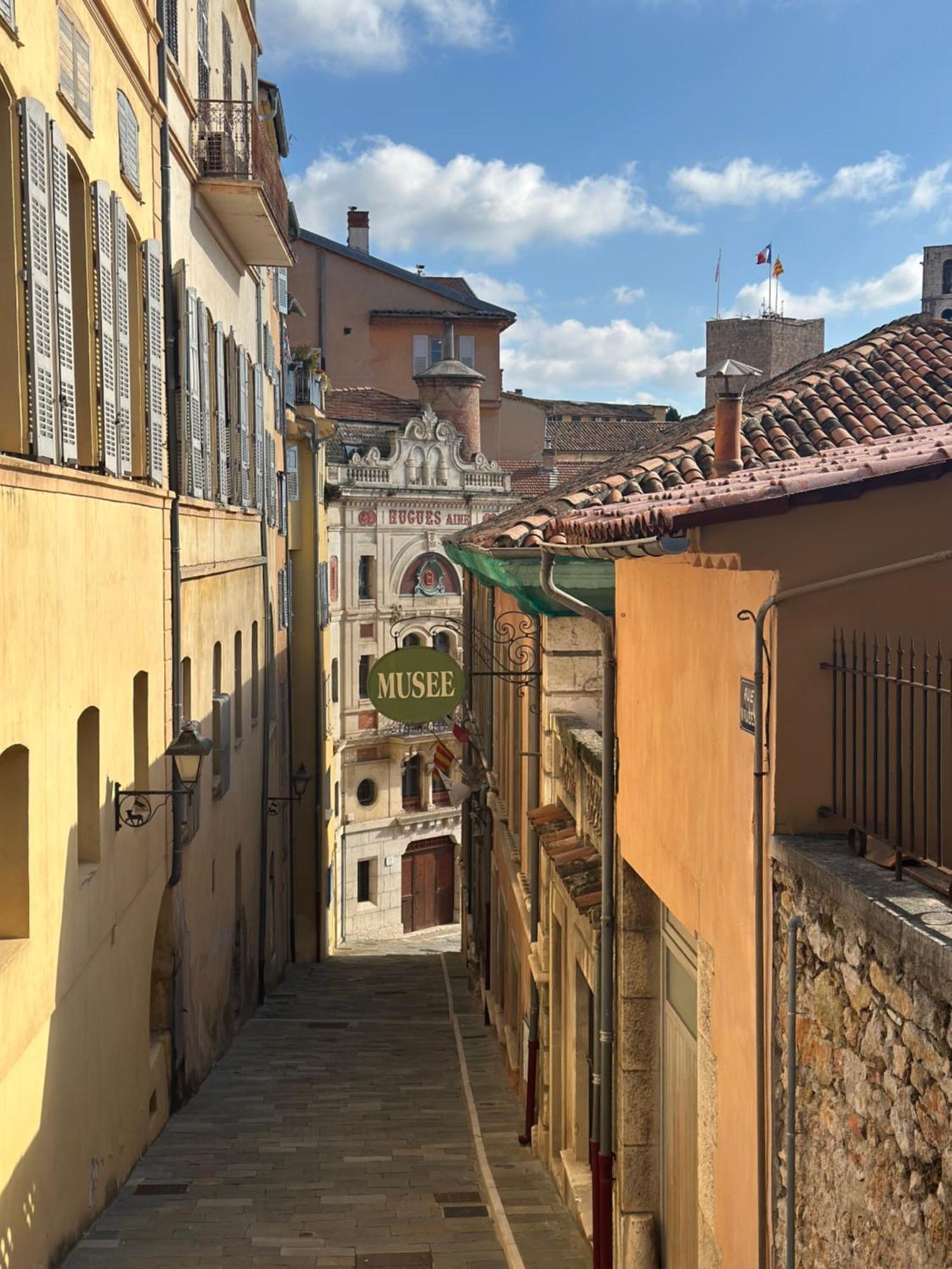 2 Pieces Vue Mer A Proximite Des Parfumeries Grasse Exterior photo